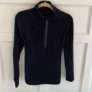 Lululemon 3/4 zip, black